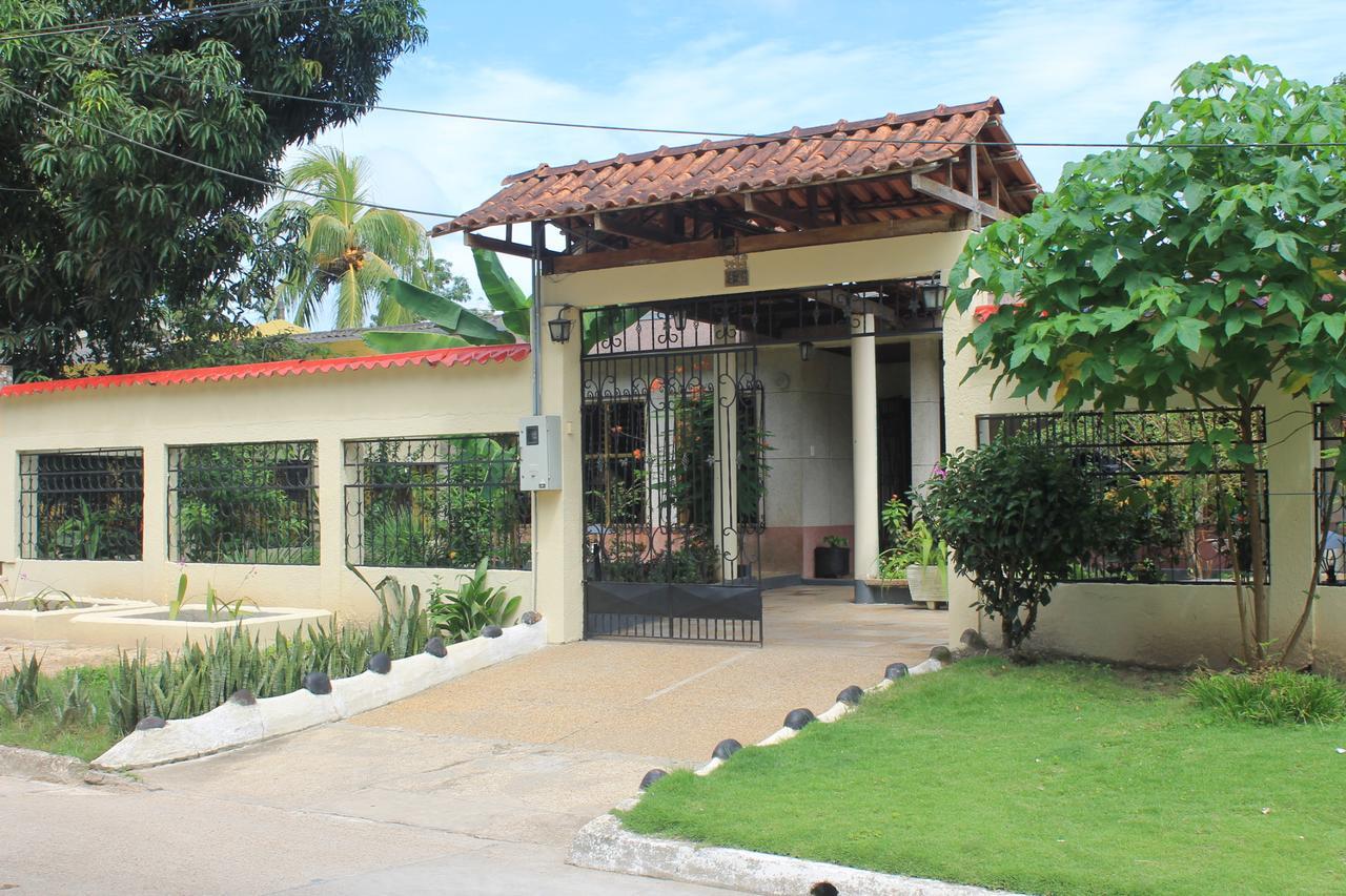 Casa Nora & Alejo Apartment Leticia Luaran gambar